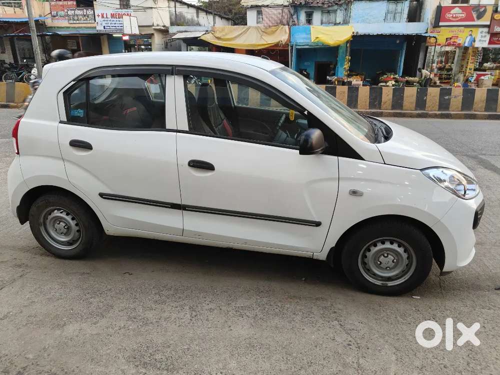 कंपनी सीट कवर अलग से है