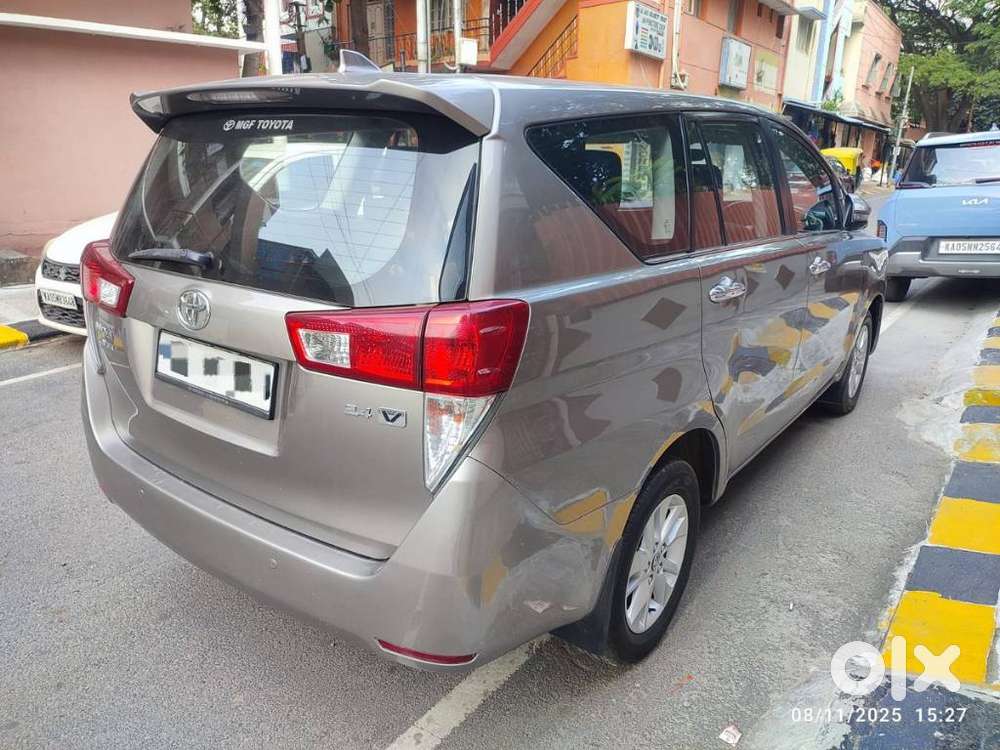 Toyota Innova Crysta 2.4 V, 2017, Diesel