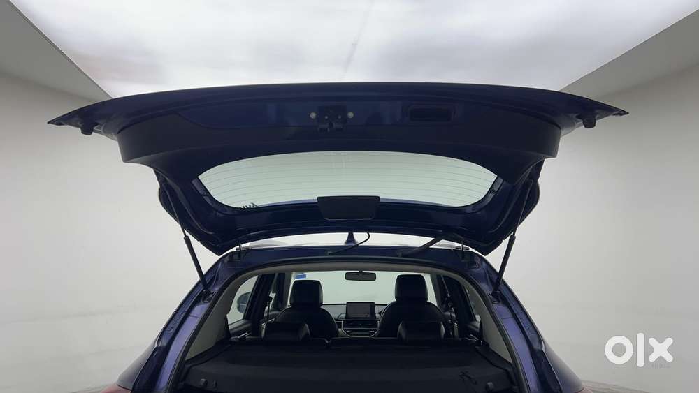 Honda Elevate Vx Mt, 2023, Petrol
