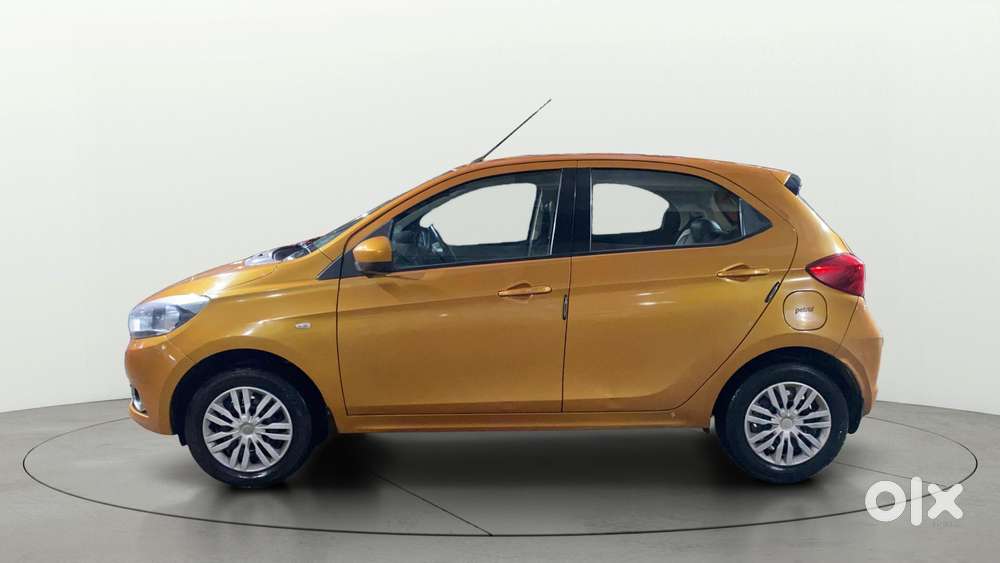 Tata Tiago 1.2 Revotron Xt, 2016, Petrol