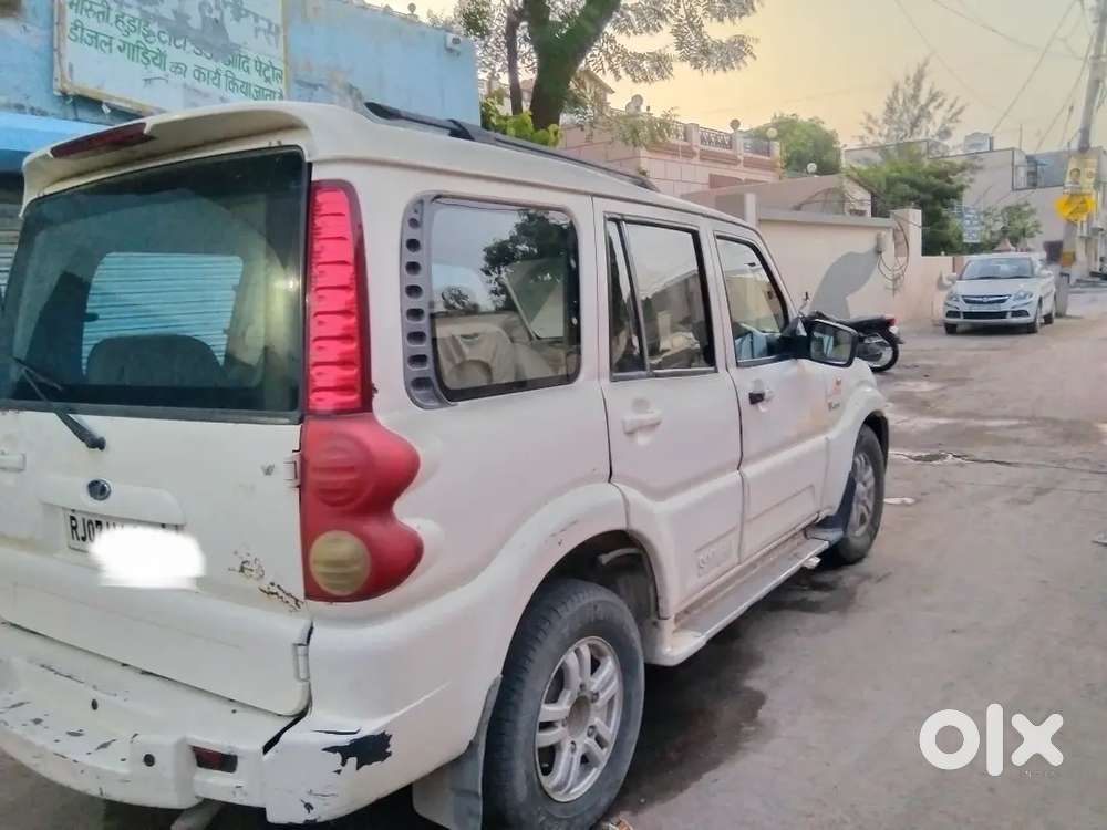 Mahindra Scorpio 2011