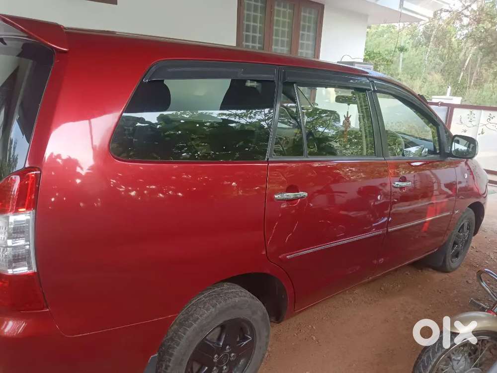 Toyota Innova 2007 Diesel 270000 Km Driven