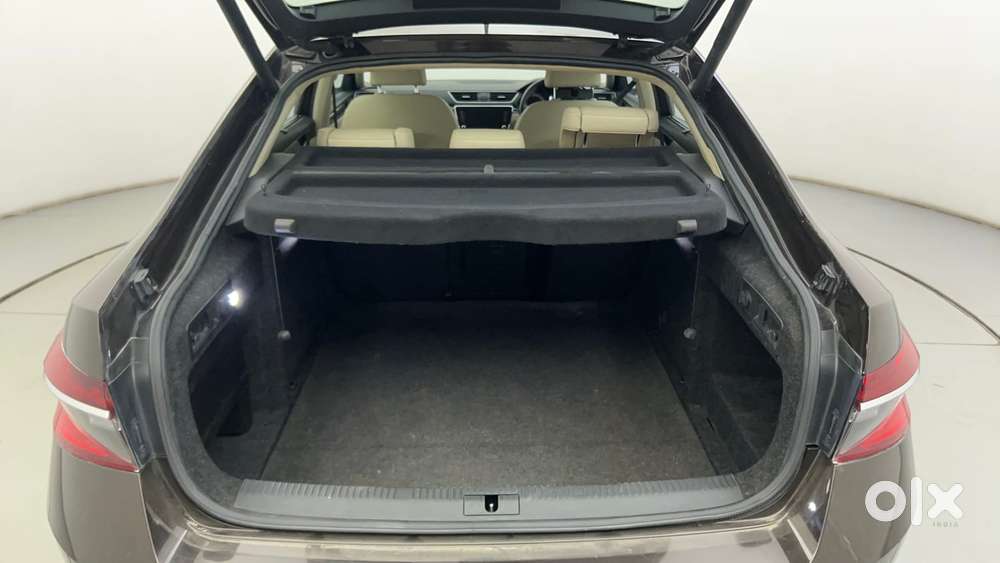 Skoda Superb Lk 1.8 Tsi At, 2020, Petrol