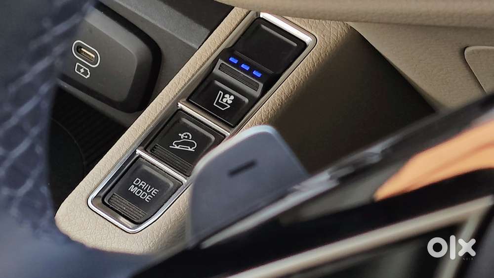 Kia Carens 1.5 Luxury Plus Diesel At 6 Str, 2023, Diesel