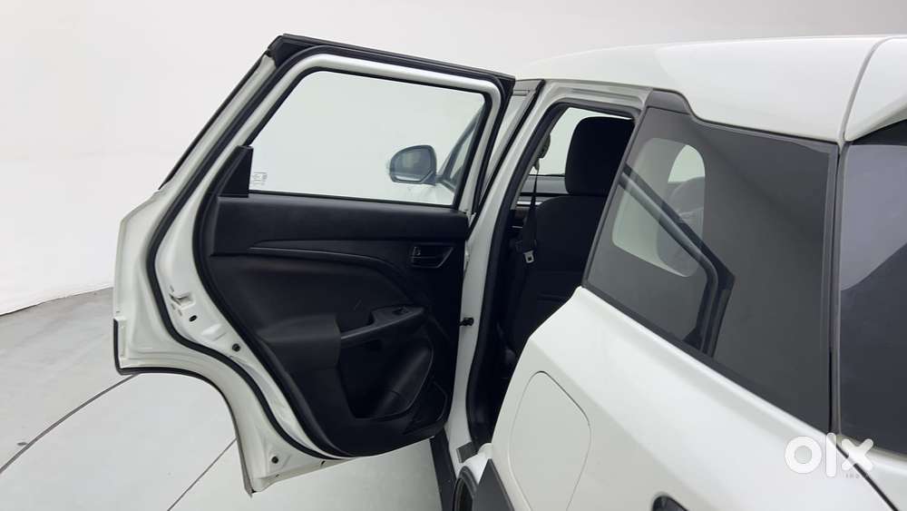 Maruti Suzuki Vitara Brezza 1.5 Zxi Plus At Dual Tone, 2025, Petrol