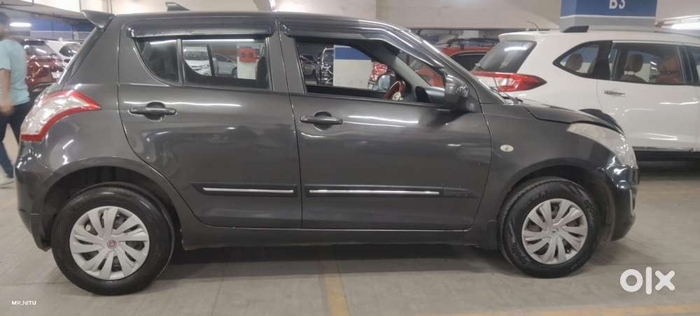 Maruti Suzuki Swift Lxi, 2015, Petrol