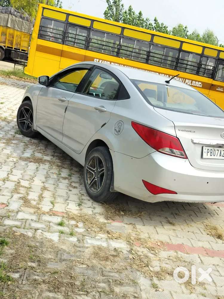 Hyundai Verna 1.6 Petrol Manual 2016