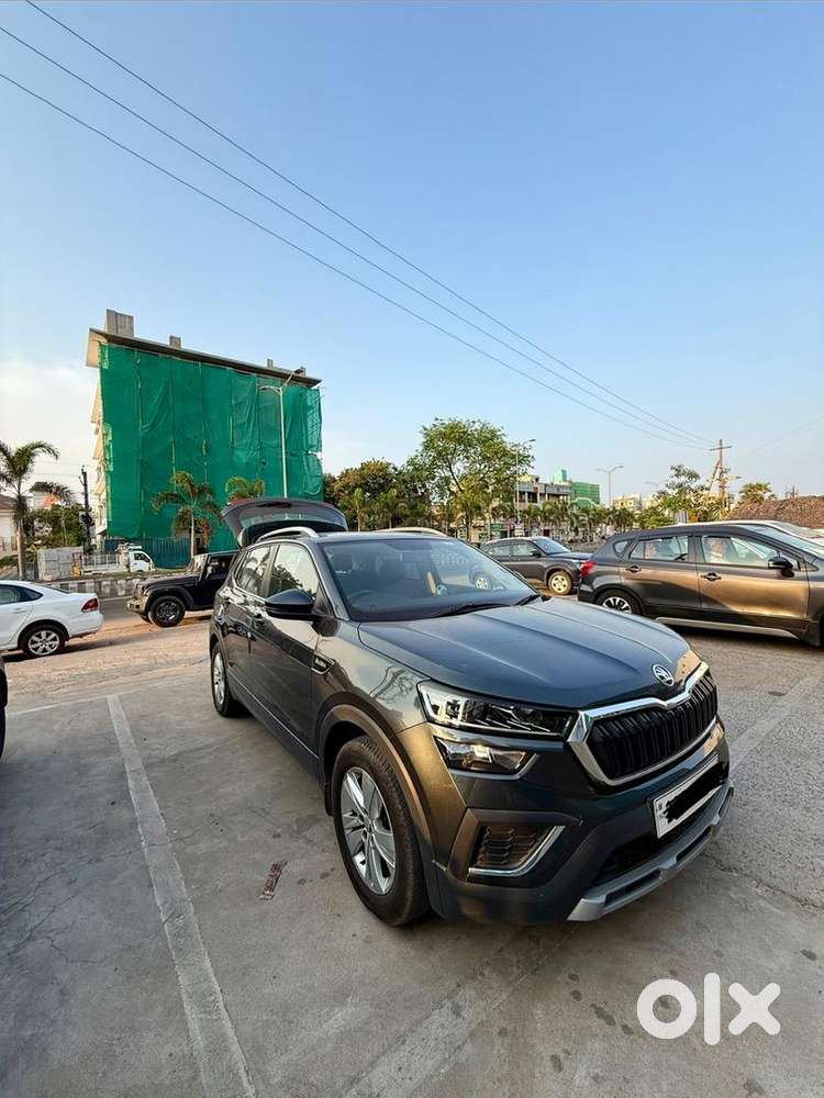 Skoda Petrol Manual 2023