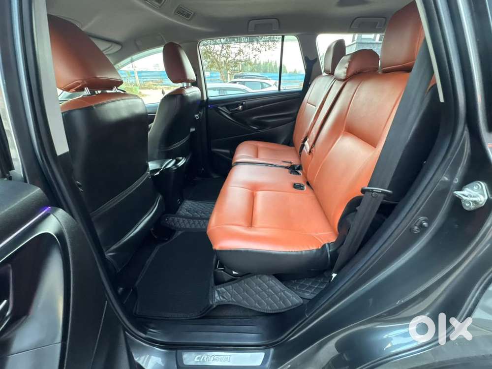 Toyota Innova Crysta [2020-ongoing] 2.4 Gx At 8 Str, 2020, Diesel