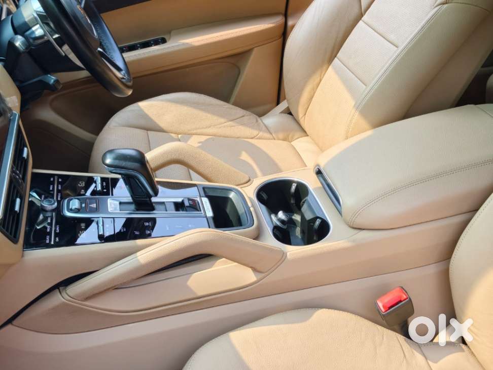Porsche Cayenne Base, 2022, Petrol