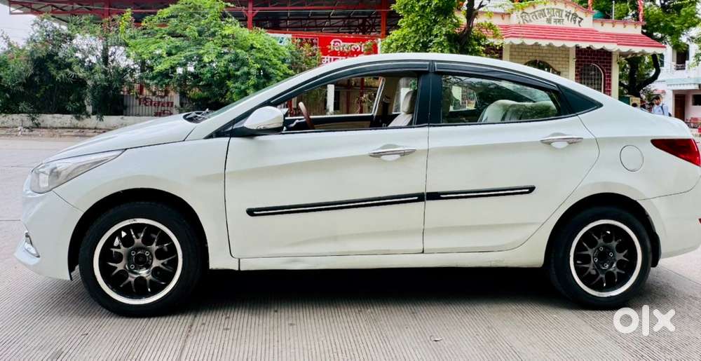 Hyundai Fluidic Verna 2015 Diesel Well Maintained