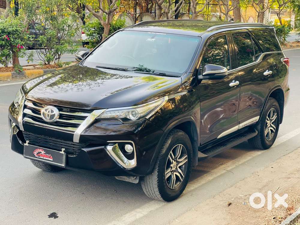 Toyota Fortuner 4x2 At 2.8 Diesel, 2019, Diesel