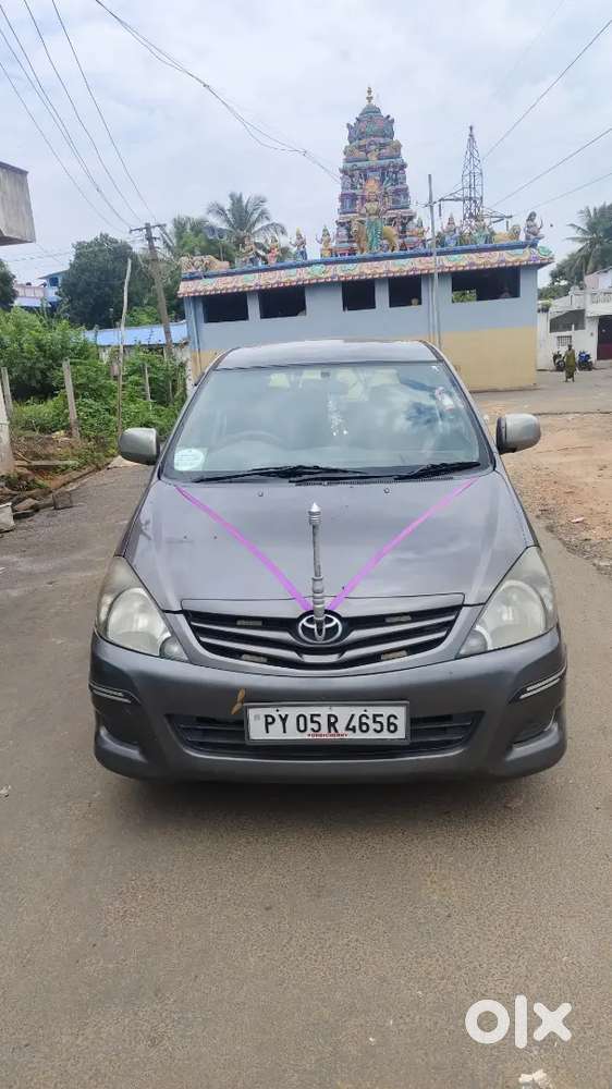 Toyota Innova 2.5 Gx 2010