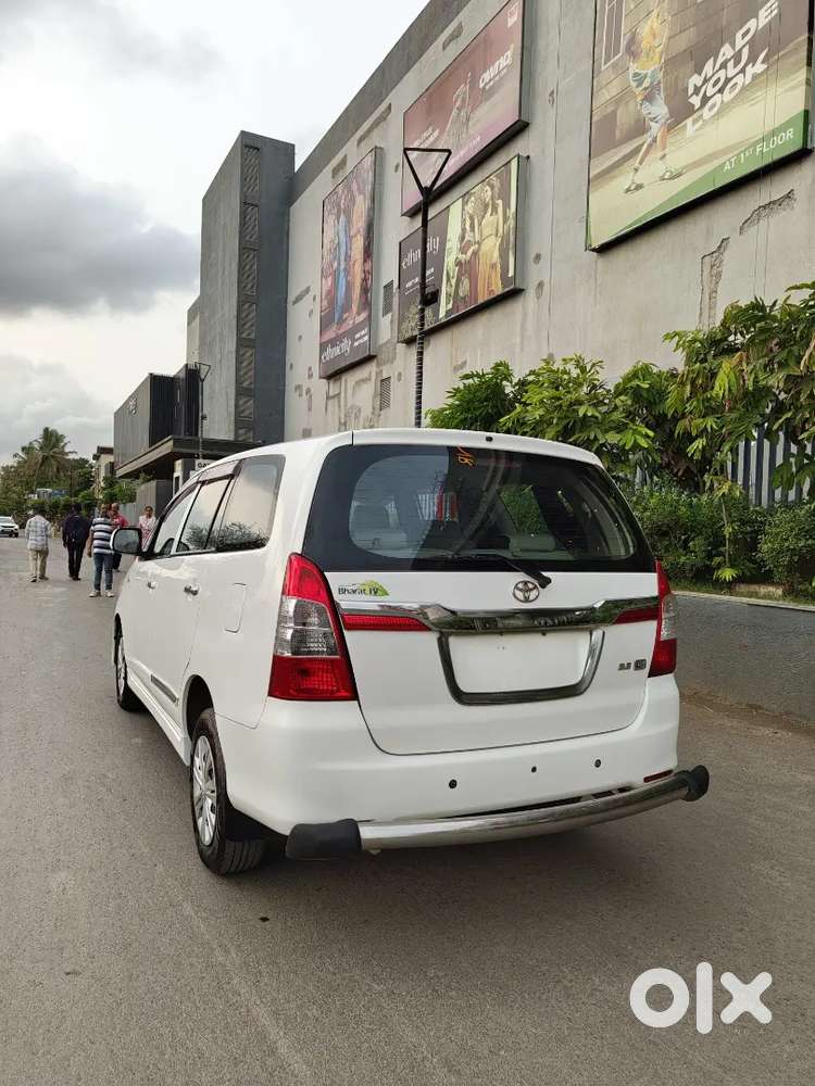 Toyota Innova 2016 Diesel Well Maintained
