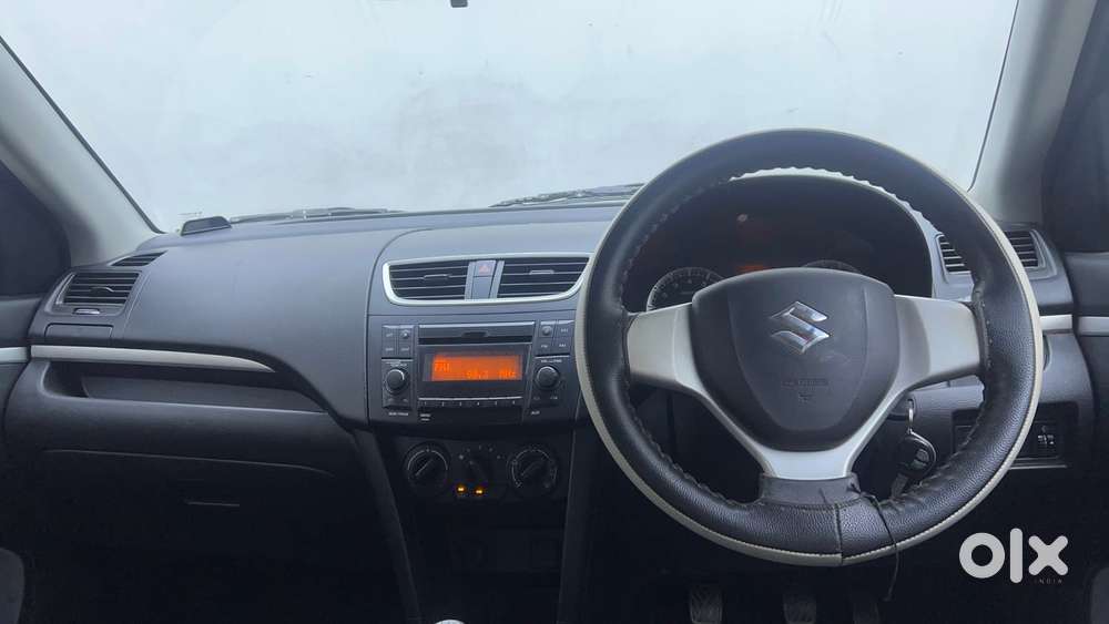 Maruti Suzuki Swift Vvt Vxi, 2017, Petrol