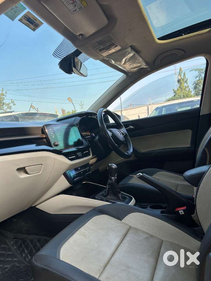 Skoda Slavia 1.0 Tsi Style, 2023, Petrol