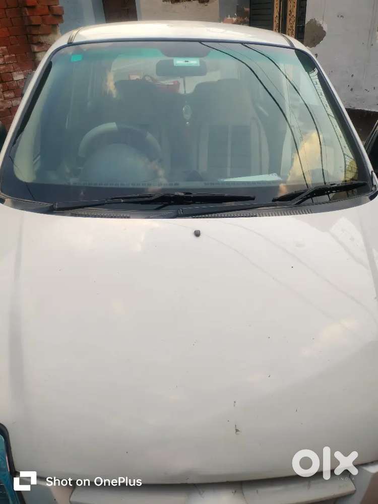 Hyundai Santro 1.1 Sportz 2012