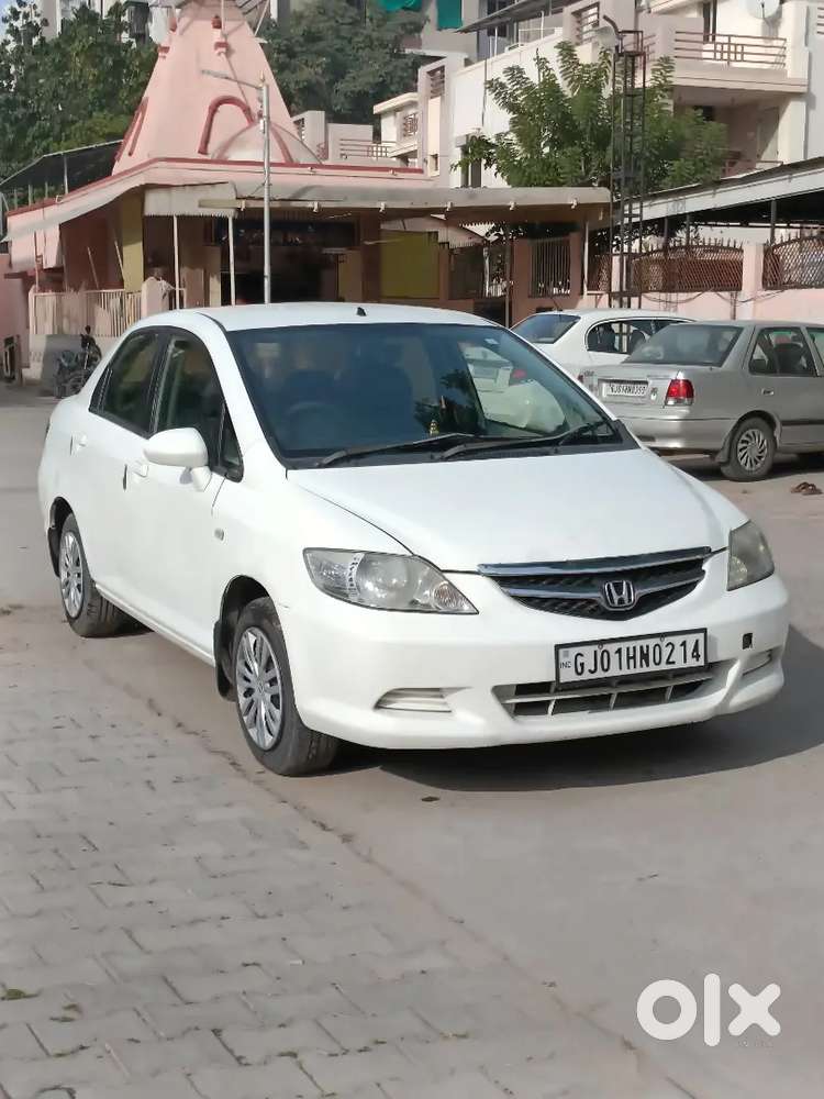 Honda City Zx 2007 Cng & Petrol Well Maintained