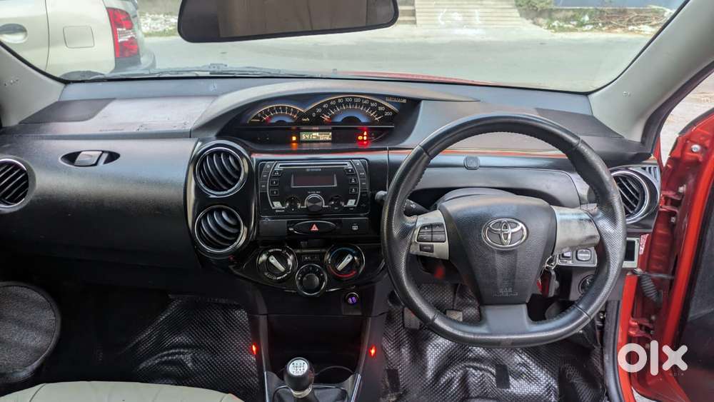 Toyota Etios Cross 1.5l V, 2016, Petrol