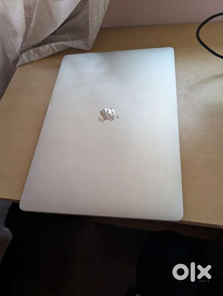 Macbook pro -A2141