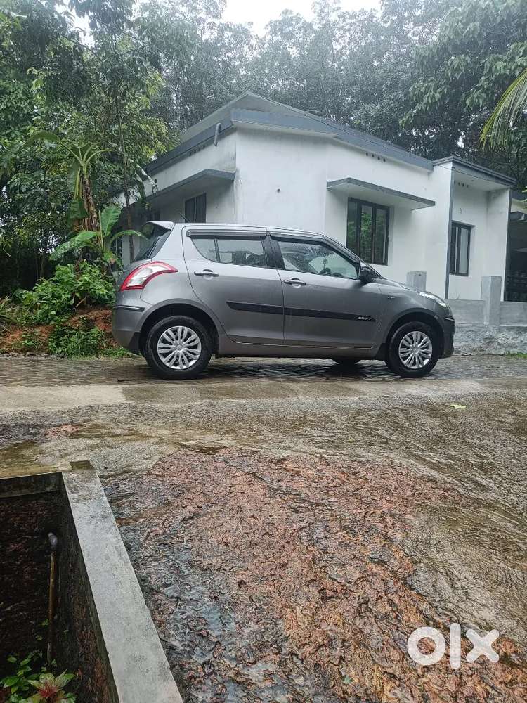 Good Condition Vehicle Good Tyre And New Battery