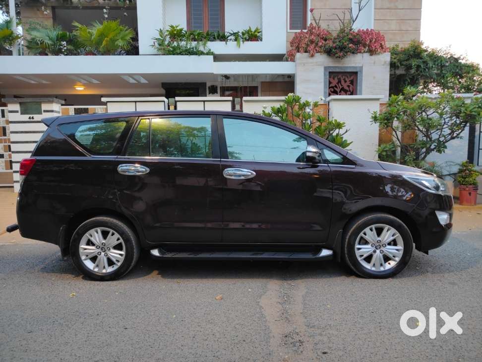 Toyota Innova Crysta