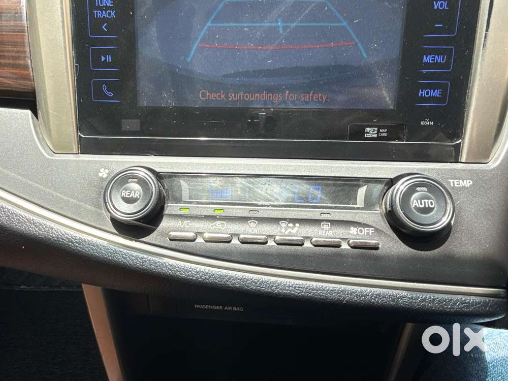 Toyota Innova Crysta [2020-ongoing] 2.7 Zx At 7 Str, 2016, Petrol