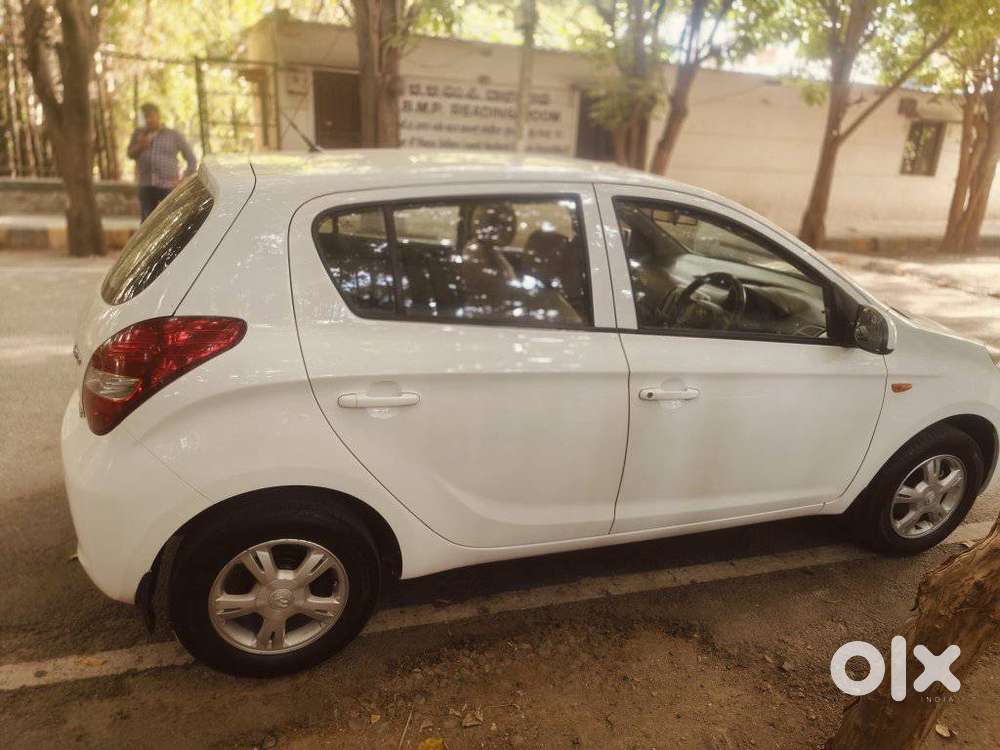Hyundai I20 Magna, 2010, Petrol