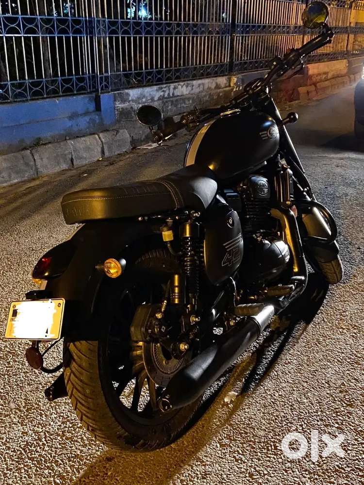 Jawa 42 2023 motorcycle