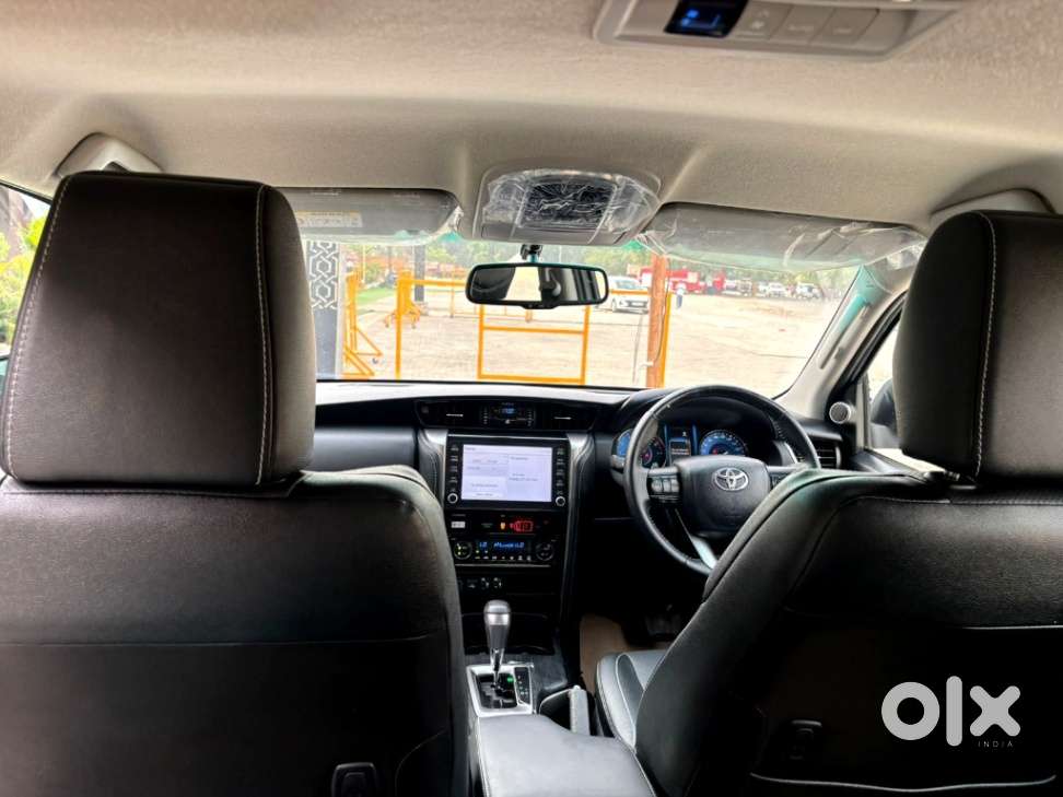 Toyota Fortuner 4x2 At 2.7 Petrol, 2025, Petrol