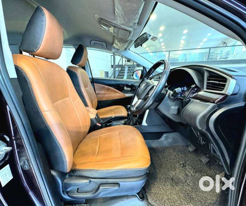 Toyota Innova Crysta 2.4 V 7 Str, 2017, Diesel