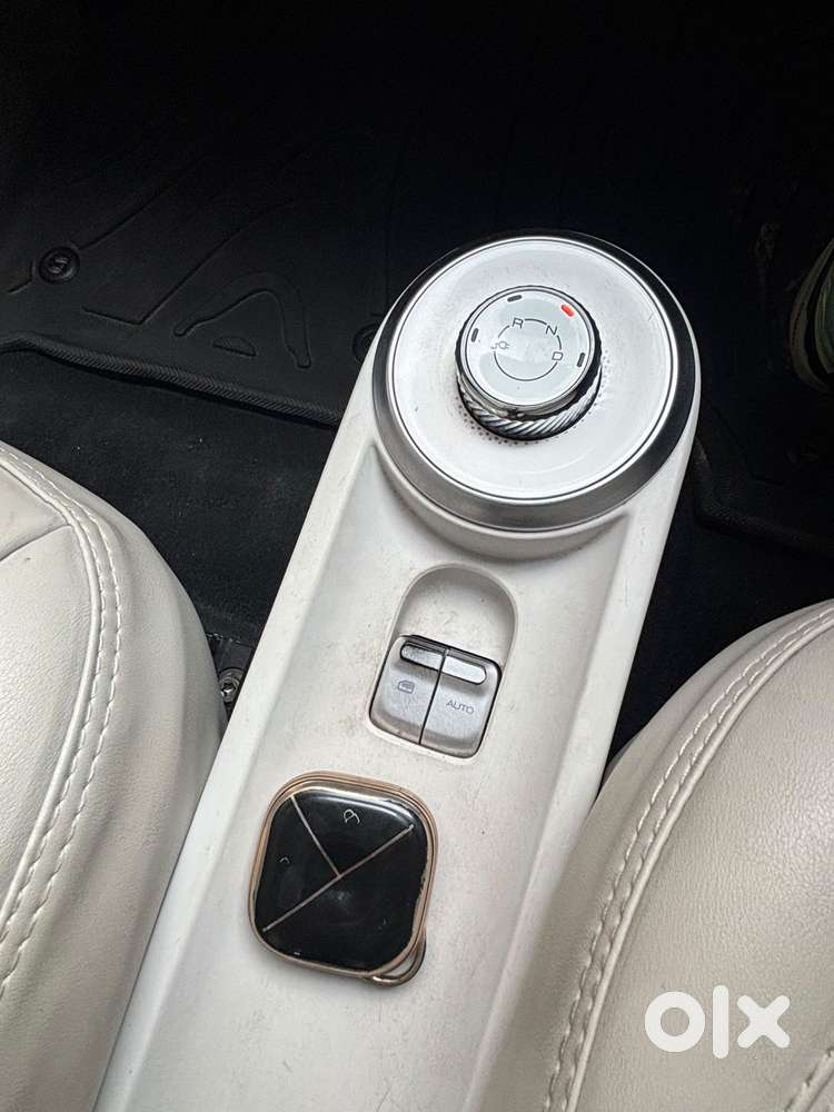 Mg Comet Ev Plush, 2024, Electric