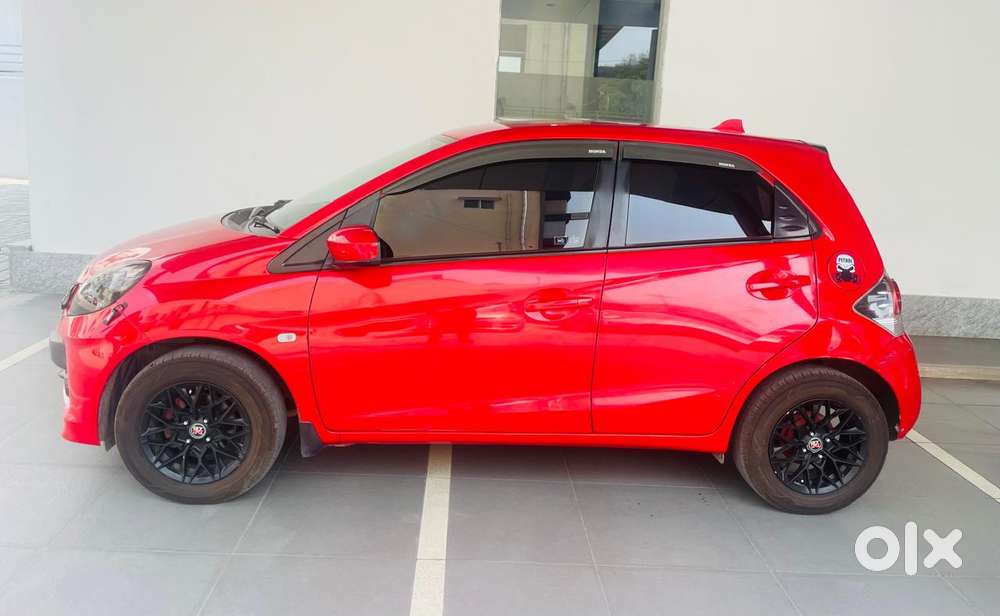 Honda Brio 2011-2013 V Mt, 2013, Petrol