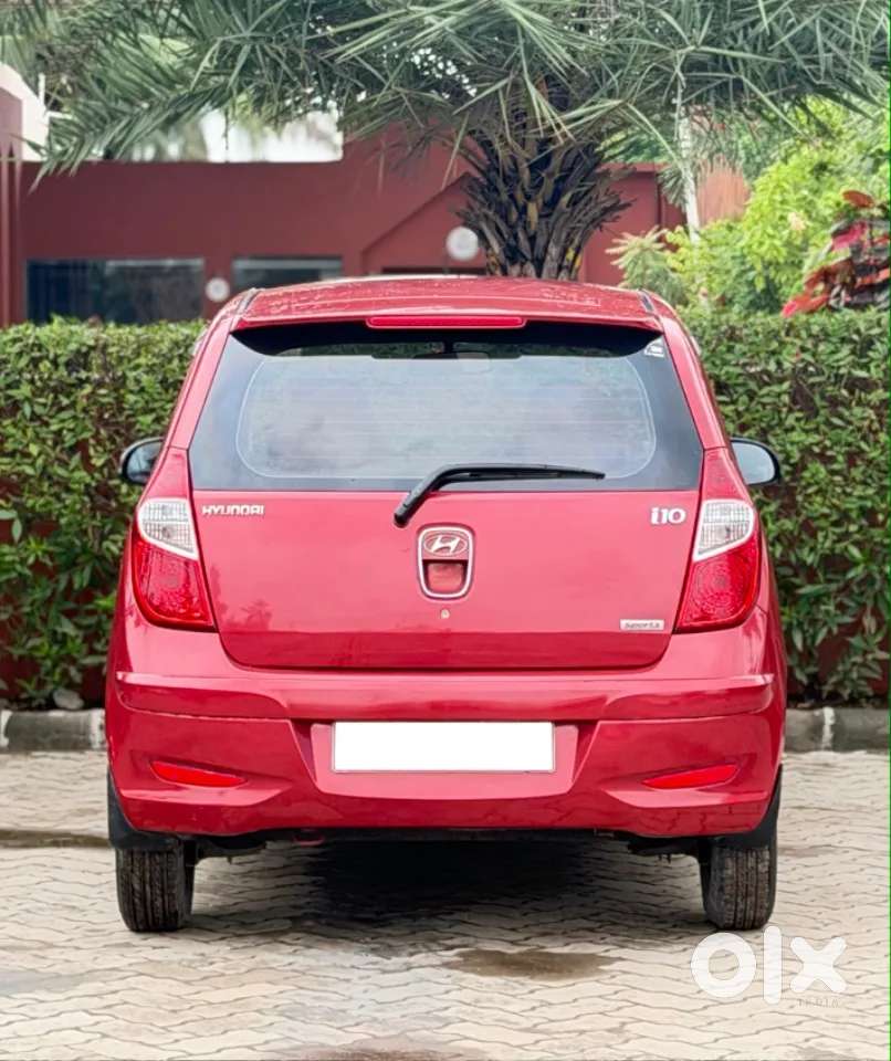 Hyundai I10 Sportz At, 2011, Petrol