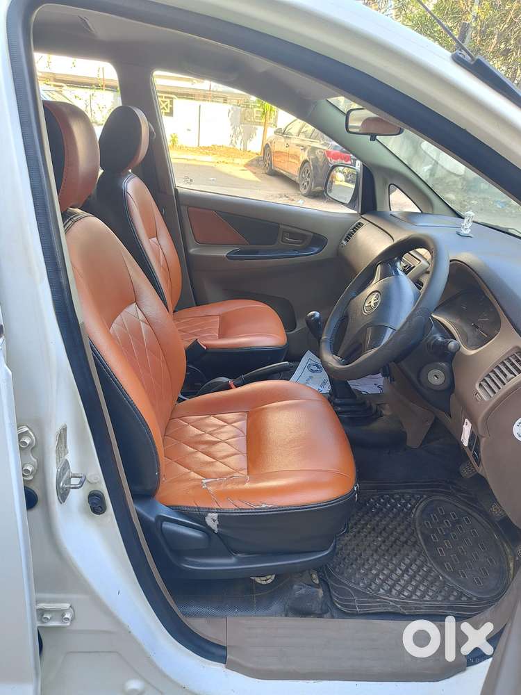 Toyota Innova 2.5 G (diesel) 8 Seater, 2016, Diesel