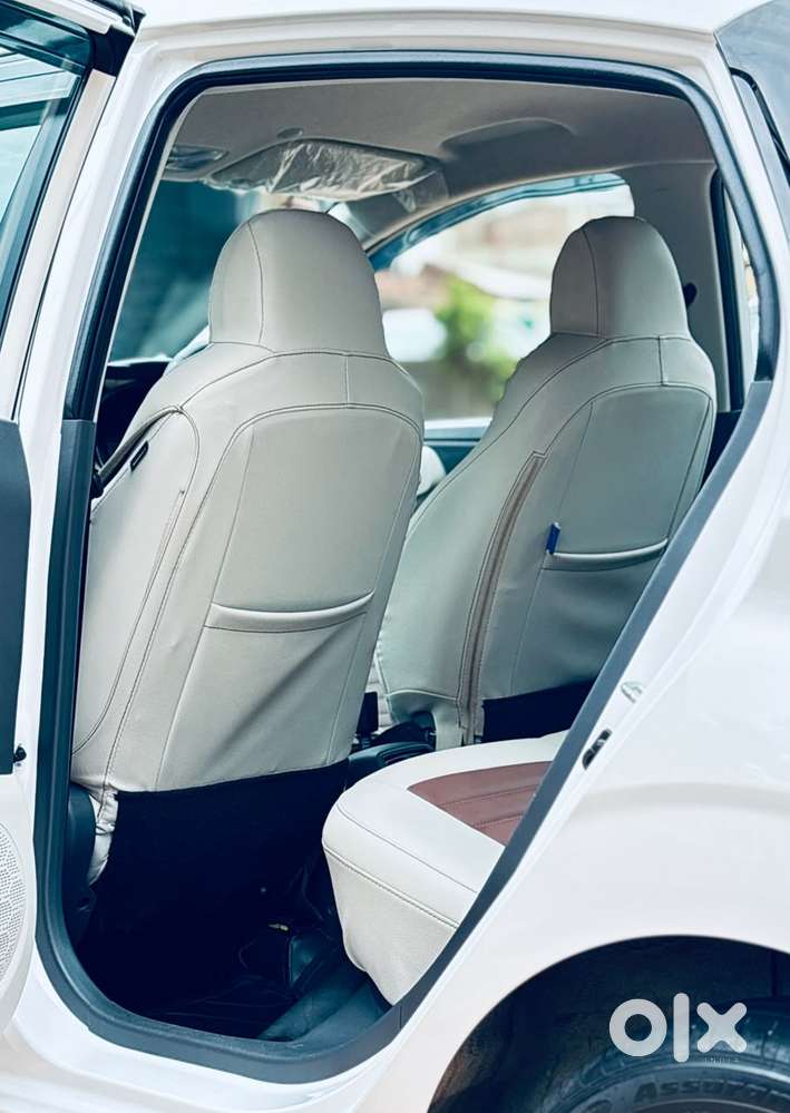 Hyundai Aura Sx 1.2 Cng, 2025, Cng & Hybrids