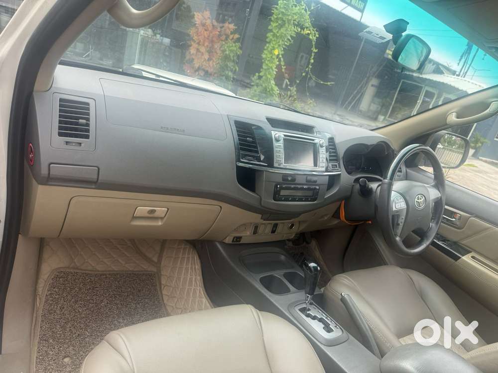 Toyota Fortuner 3.0 4x2 Automatic, 2014, Diesel