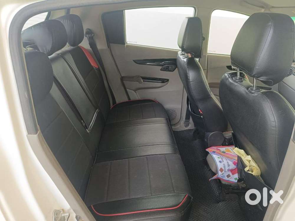 Mahindra Kuv100 Nxt 2016 Petrol 31500 Km Driven