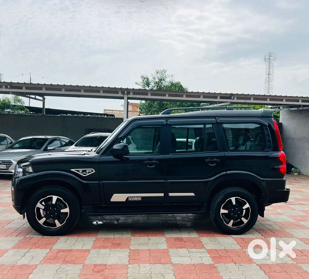 Mahindra Scorpio S11 Mt 7s, 2025, Diesel