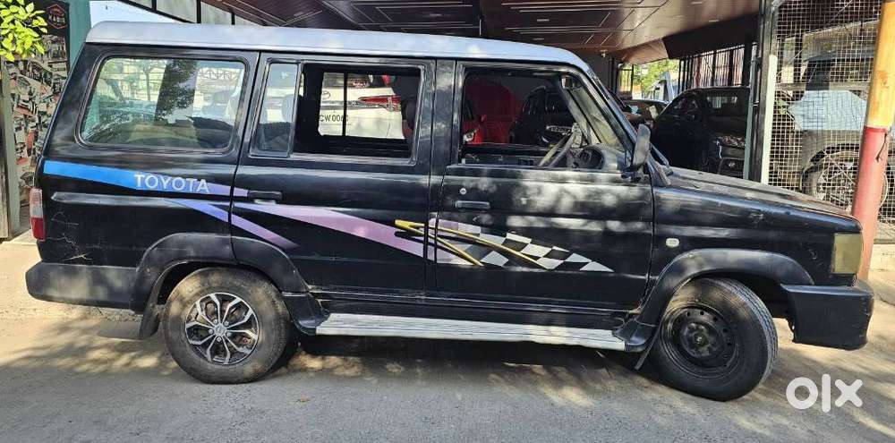 Toyota Qualis Fs 8seater, 2004, Diesel