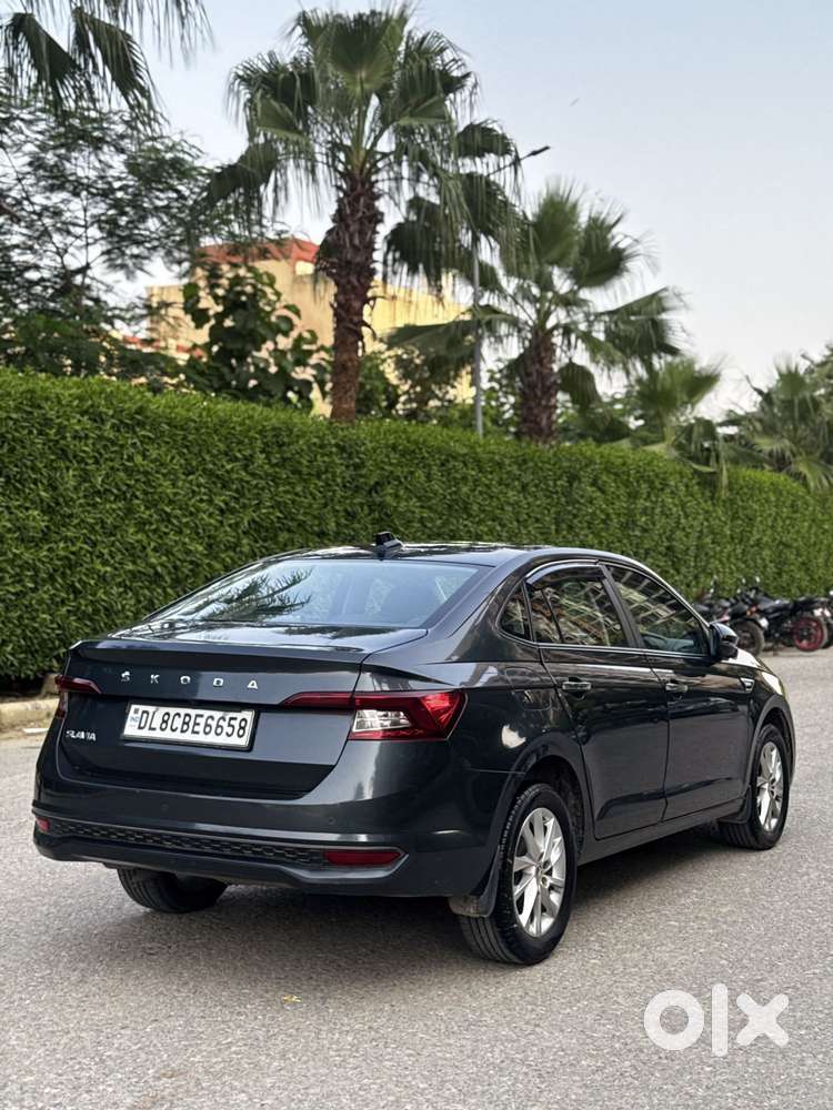 Skoda Slavia 1.0 Ambition Tsi At, 2023, Petrol