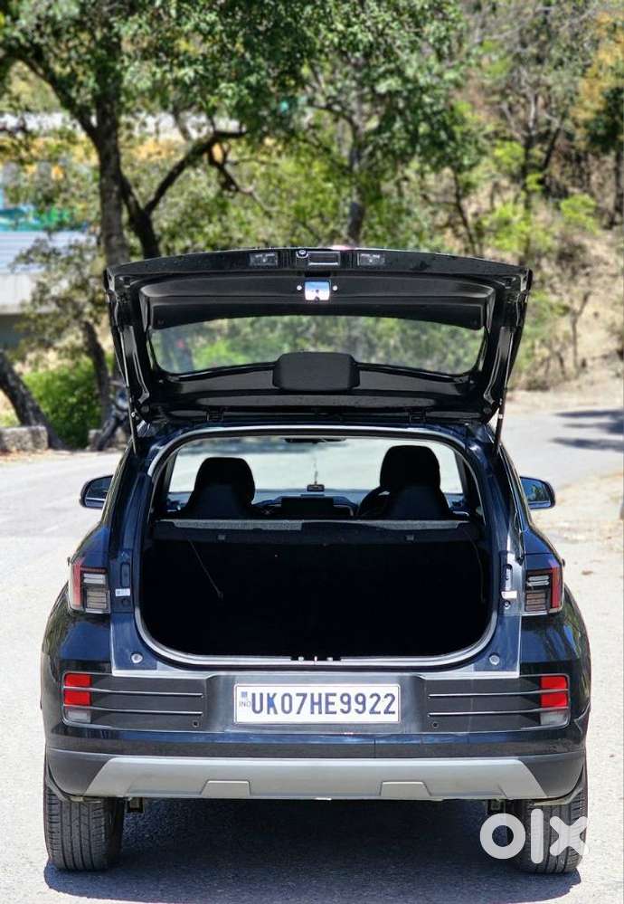 Hyundai Venue 1.0 S (o) Turbo Dct, 2025, Petrol