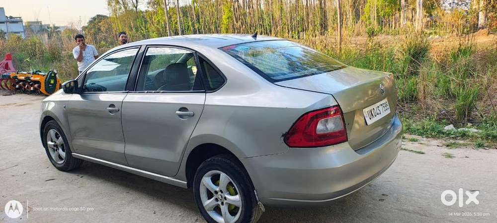 Skoda Rapid Car 2015