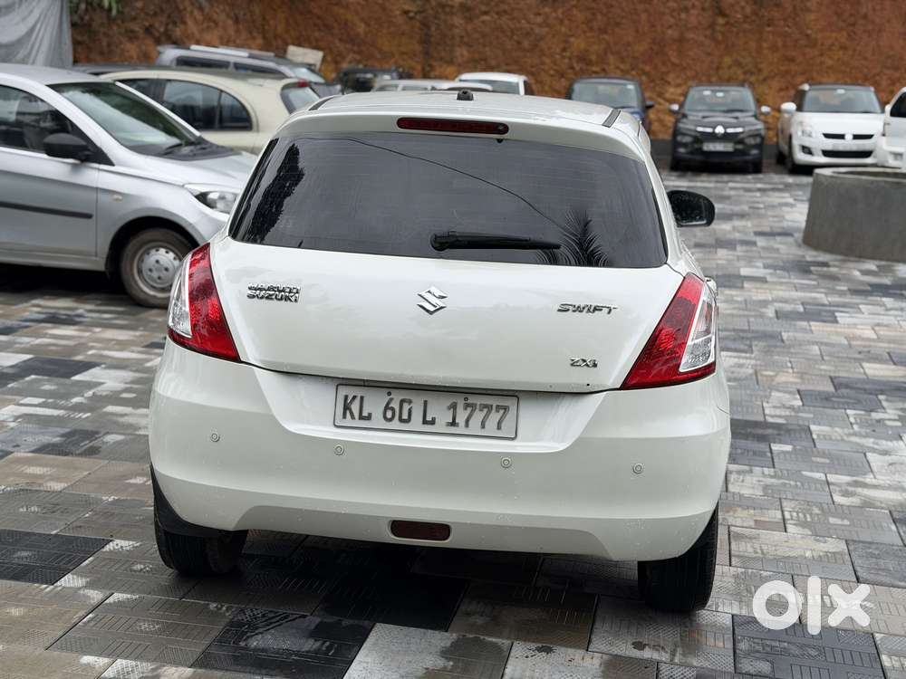 Maruti Suzuki Swift Vvt Zxi Plus, 2016, Petrol