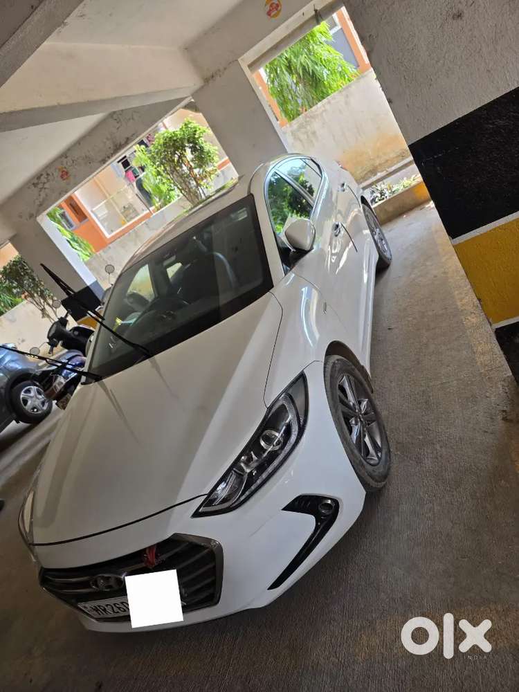 Hyundai New Elantra 2017 Petrol Well Maintained