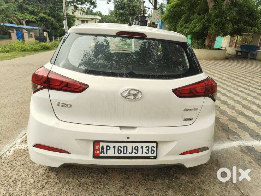 Hyundai I20 Petrol Cvt Magna Executive, 2017, Diesel