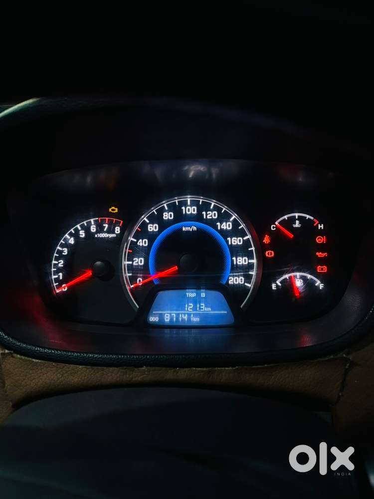 Hyundai Grand I10 2016 Cng & Hybrids Well Maintained