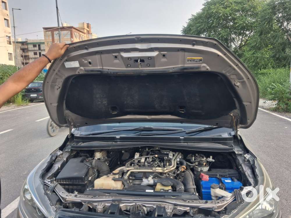 Toyota Innova Crysta 2.8 Gx At, 2016, Diesel