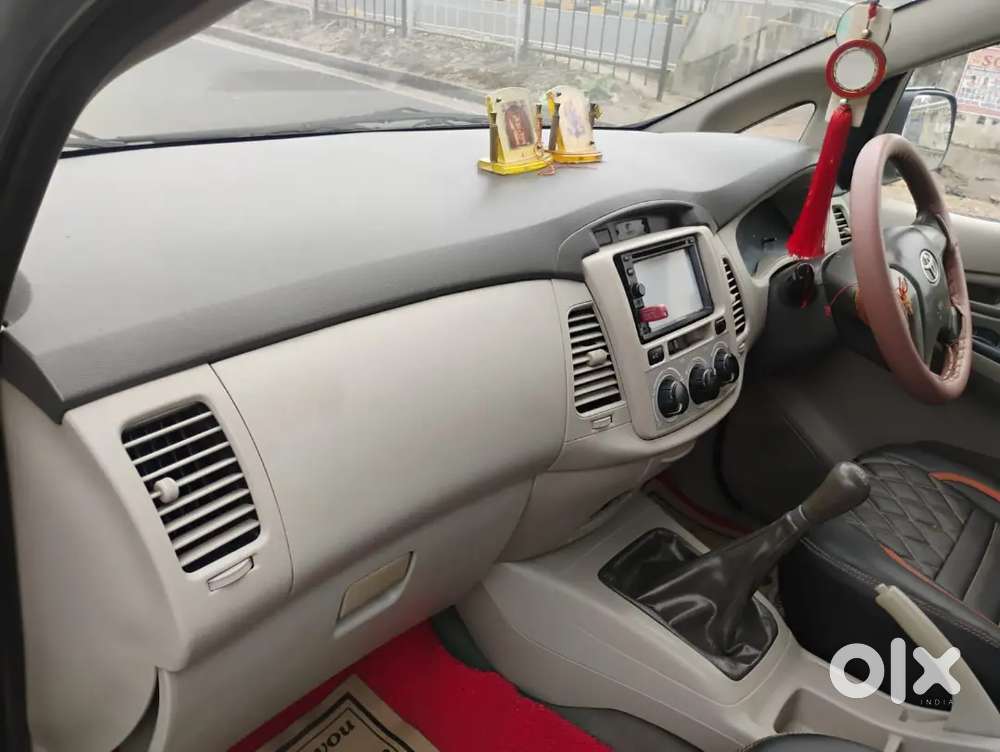 Toyota Innova 2014 Diesel 101000 Km Driven
