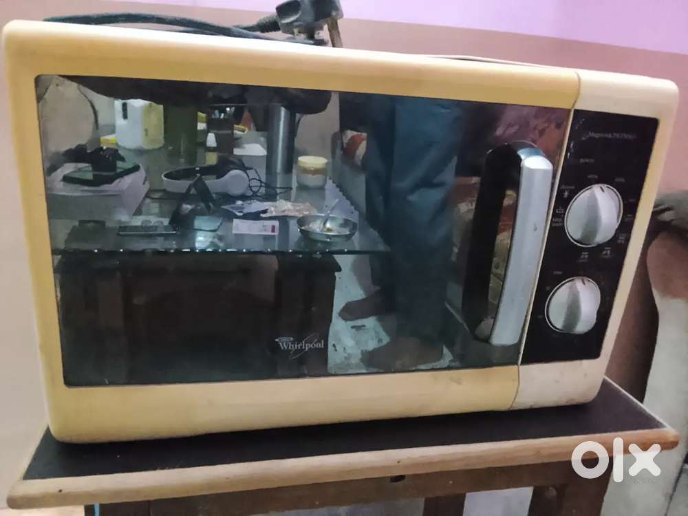 Title: Whirlpool Microwave Oven &ndash; Beige &ndash; Manual Knob Control